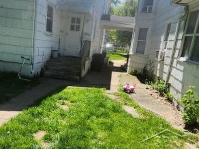 45 Fountain St W
