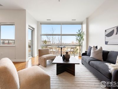 2958 Syracuse St #306