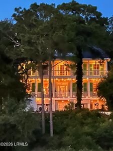 21 Waterside Dr