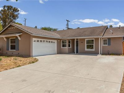 1107 Atascadero St