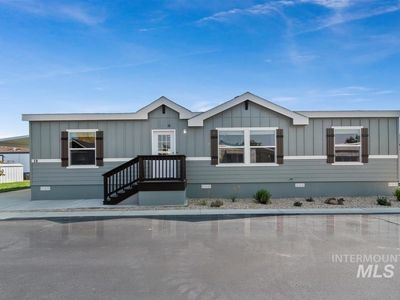 914 N Midland Blvd TRAILER 18