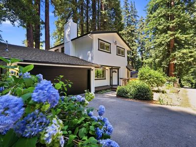 111 River Ln