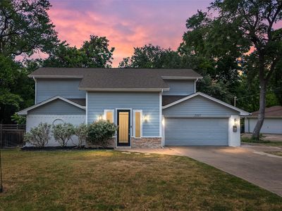 2107 Elmwood Blvd