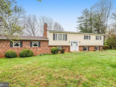 16504 Waterfall Rd