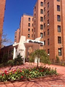 139-15 83 Avenue UNIT 304