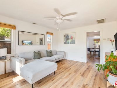 Property at 414 Raymond Dr, Pasadena, CA