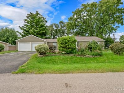 Property at 6301 Robert Rd, Cary, IL