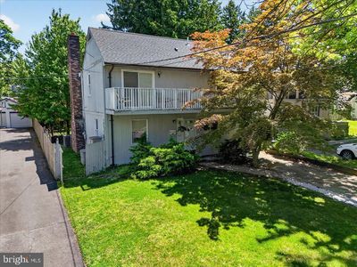 208 Renfrew Ave