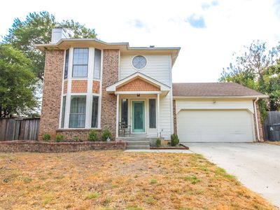 Property at 6111 Farmingdale Dr, Arlington, TX