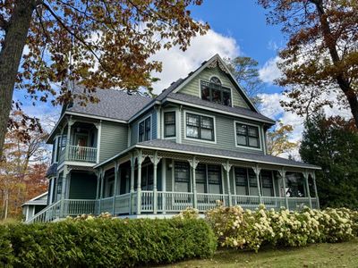 8401 & 8373 Beechwood Ct