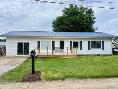 212 Dogwood Dr