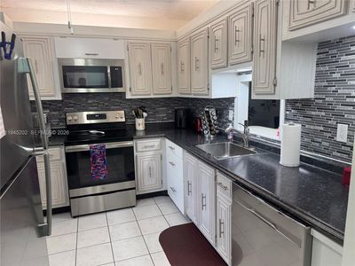 2861 Somerset Dr APT 409