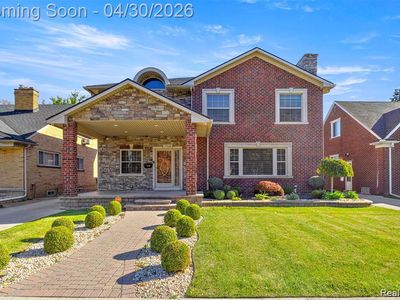 7704 Oakman Blvd