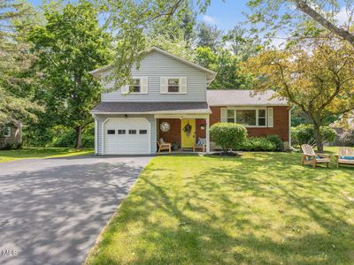 15 Longmeadow Drive