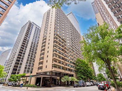 850 N Dewitt Pl #9AC