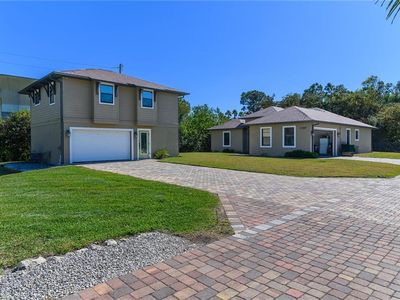 1386 Rosemary LN
