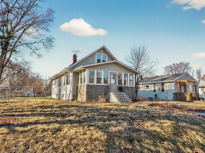 1952 Orange Ave E