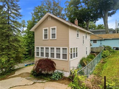 629 Seymour Ter