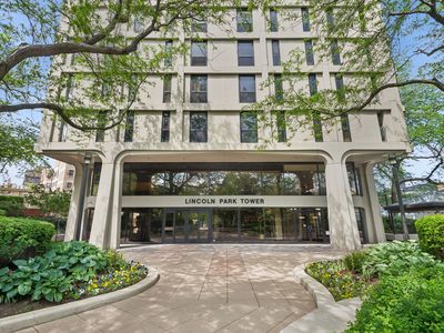 1960 N Lincoln Park West Ave #1206