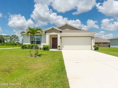 724 San Filippo Dr SE