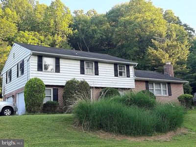 Property at 1040 Baker Rd, Sinking Spring, PA