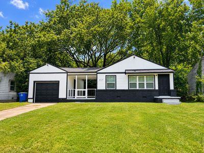 317 W 48th St N