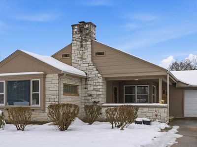 Property at 311 Grove St, Crystal Lake, IL