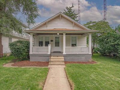 303 SW 5th St