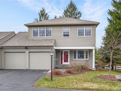 2 Belwood Ln