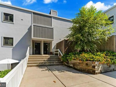 1750 Oakwood Ter APT 16C