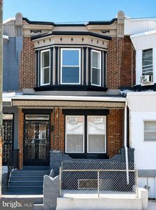 5324 W Girard Ave