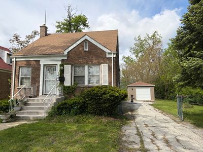 16048 Lathrop Ave