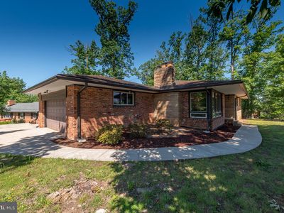 7041 Cindy Ln