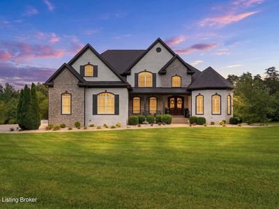 878 Woodsdale Farm Dr