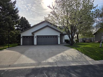 707 W Welco Dr
