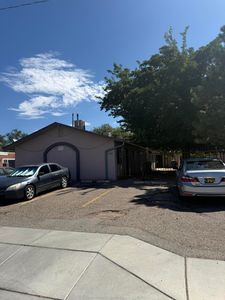 630 Alcazar St SE