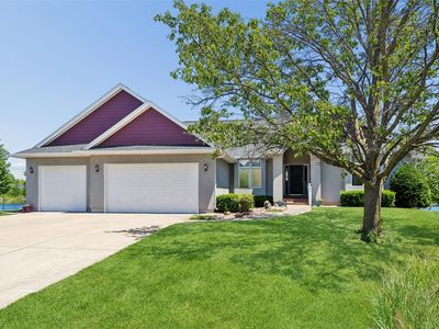 810 NE Vail Ct