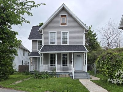 1232 Anne St