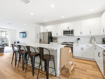 608 Shadowbrook