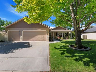 4951 W Classic Dr
