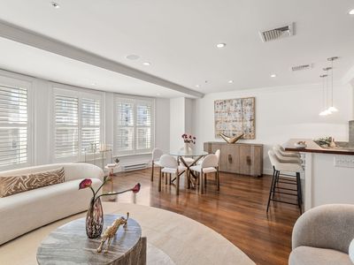 300 Boylston St Unit 909