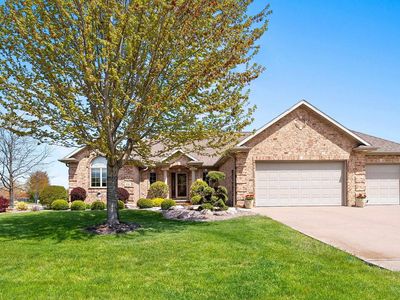 976 Springfield Dr