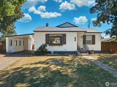 1946 Celestia Drive
