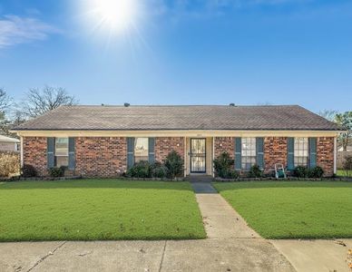 6403 Prairie View Dr