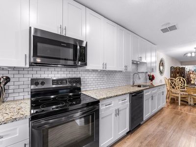 1241 NW 18TH Avenue #102