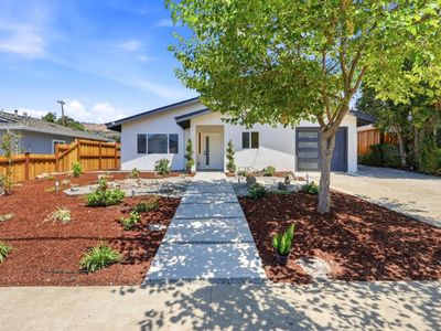 10320 Broadview Dr