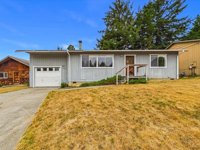 2423 Travis Ct