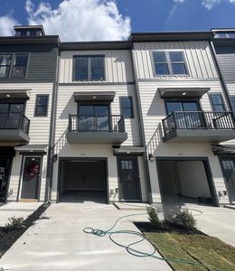 303 Carson Pl