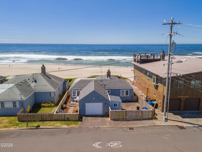 3885 NW Jetty Ave