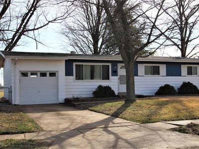 1600 Chickadee Ln